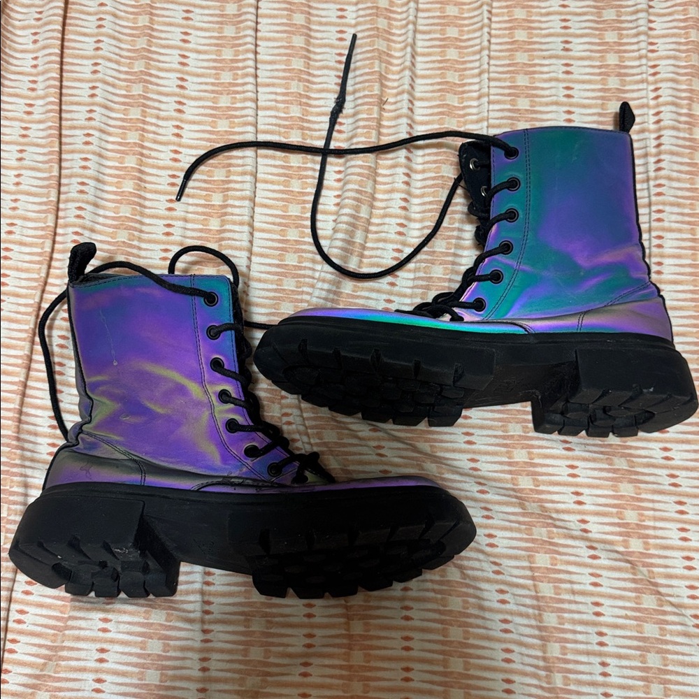 Zara Iridescent Oilslick Holographic Y2K Combat Lace Up Boots Purple Black EU 36